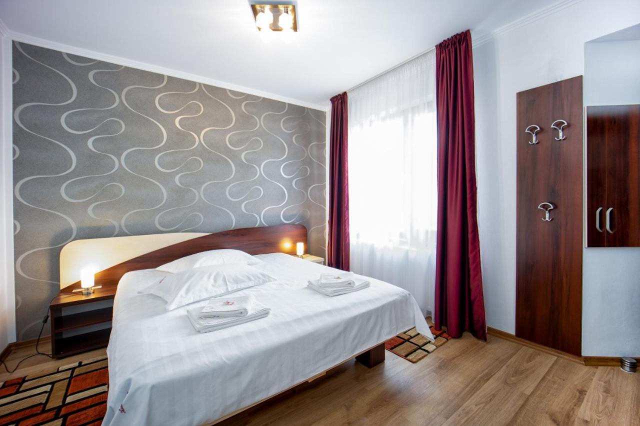 Amedeia Hotel Törcsvár Kültér fotó