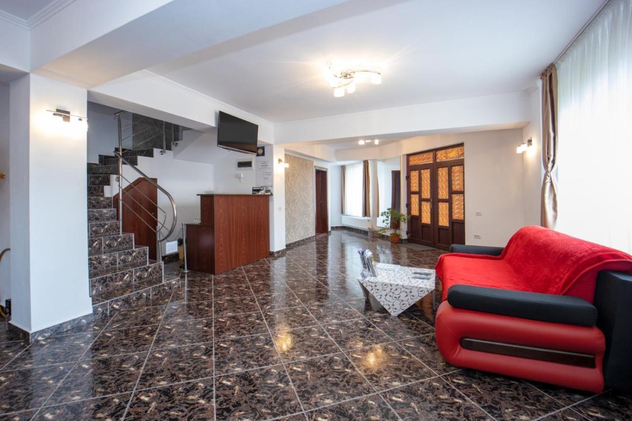 Amedeia Hotel Törcsvár Kültér fotó