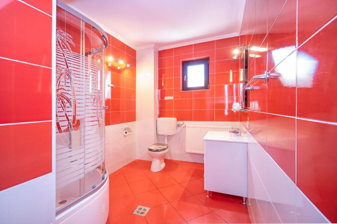 Amedeia Hotel Törcsvár Kültér fotó