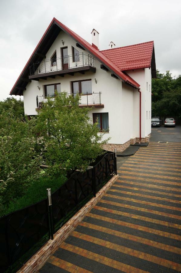 Amedeia Hotel Törcsvár Kültér fotó